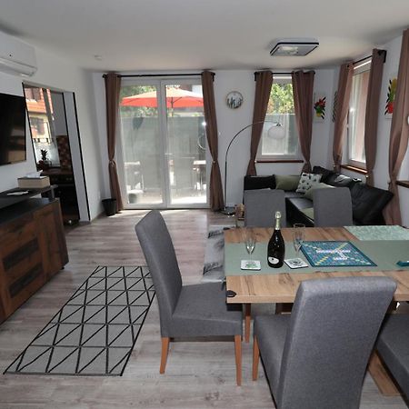 Four Flowers Apartman Siófok Zewnętrze zdjęcie