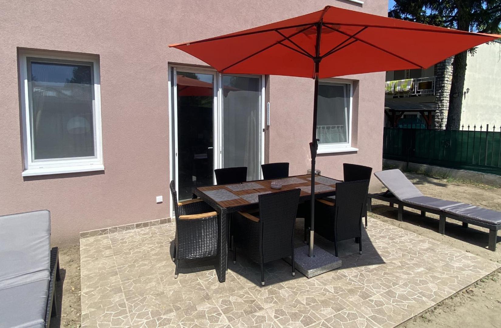 Four Flowers Apartman Siófok Zewnętrze zdjęcie